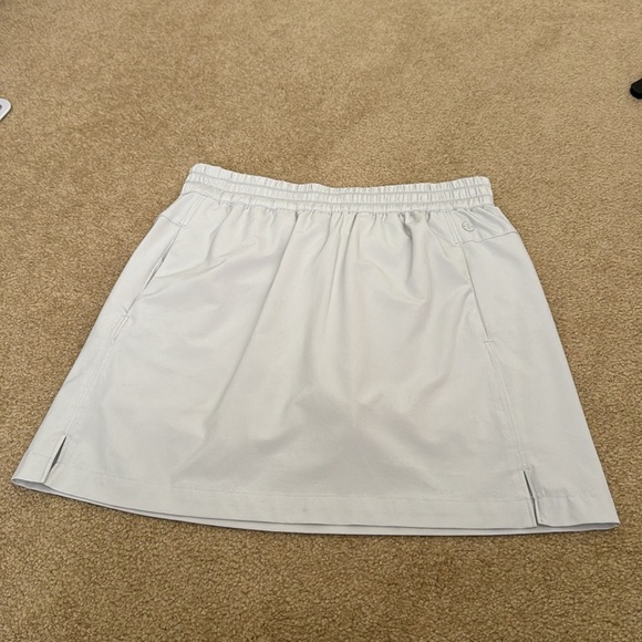 Tommy Bahama Island Zone Skort - Picture 3 of 11